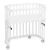 babybay Original Beistellbett aus massivem Buchenholz/kompakt & verwandelbar/Kinderbett Höhe stufenlos verstellbar/mitwachsendes Babybett (weiß lackiert) /inkl. Gitter, Matratze, Rollen