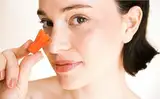 Freccoli Freckle Maker, 2025 Sommer Update, Limited Edition, Sommersprossenstempel aus Silikon (Rainbow Orange)