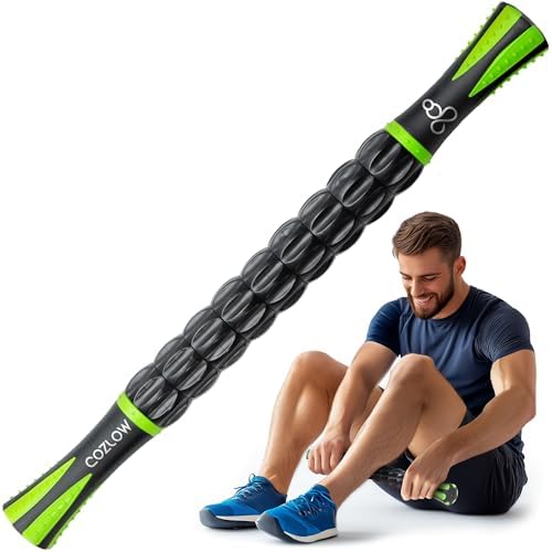 Muskelroller-Stick – Schwarzgrün – Körpermassagegerät mit 9 Rollen und rutschfesten Griffen für Tiefengewebsmassage und maximale Muskelregeneration – von Cozlow
