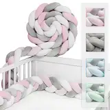 Bettschlange geflochten in 2 oder 3 Meter • Vergleichssieger 2021 • Babybettumrandung • inkl. GRATIS Tasche und Wäschenetz • geprüfte ÖKO TEX Qualität • 300x15x10cm • Rosa/Weiss/Grau