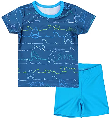 Aquarti Baby Jungen Bade-Set Zweiteiliger Kinder Badeanzug T-Shirt Badehose UV-Schutz, Farbe: Haie/Jeans/Blau, Größe: 92