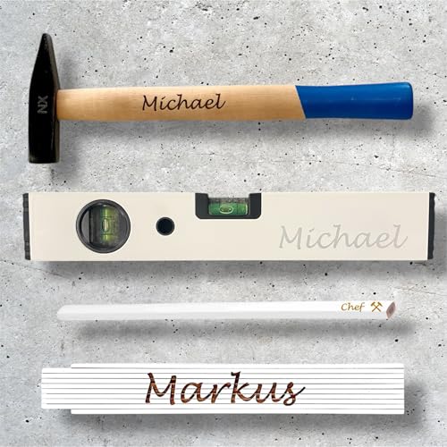 Geschenk Set personalisiert Hammer 200g + Zollstock + Wasserwaage + Bleistift | mit Name | Gravur Handwerker Bauherr Vatertag Papa Opa Mann Heimwerker Weihnachten Geschenkset Männer