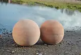 Unbekannt Terracottakugeln mit einem Durchmesser von 17cm.2er Set!!!Sehr hübsche Dekoration für Garten.Beet und Terrasse.