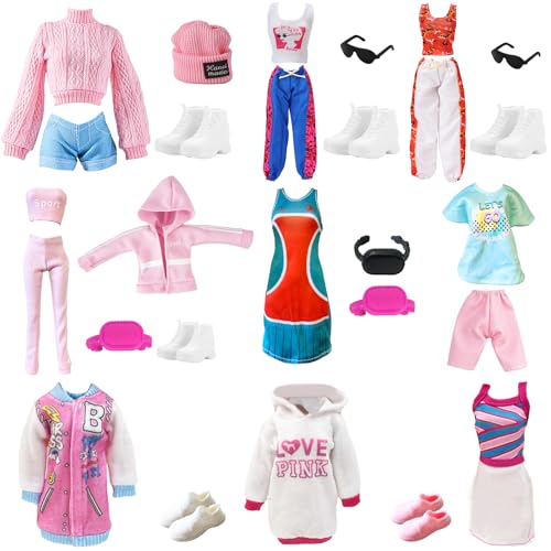 24 Stück Winter Kleidung und Zubehör Kompatibel mit Barbie Puppen, Enthält 1 Trainingsanzug, 3 Kurzarm-Sets, 1 Tank-Top-Set, 10 Schuhe, 8 Accessoires Zufälliger Stil für 11.5 Zoll Mädchen Puppen