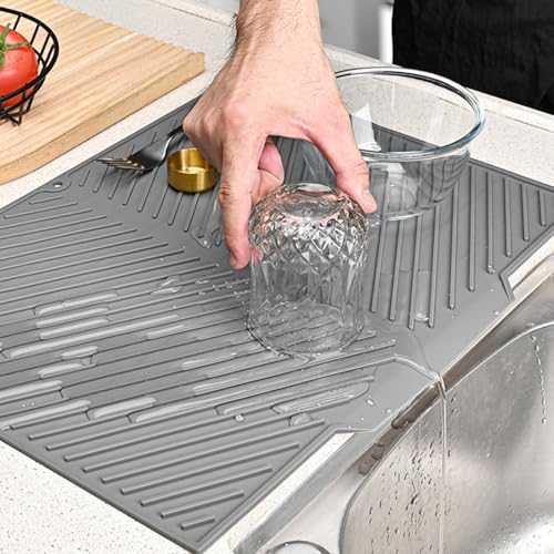 PetGlimmer Abtropfmatte Geschirr mit Ablauf, 40 X 30 cm Silikon Abtropfmatte Küche, Geneigte Fläche und Rillenstruktur für Optimalen Wasserablauf, BPA-Freie Dish Drying Mat