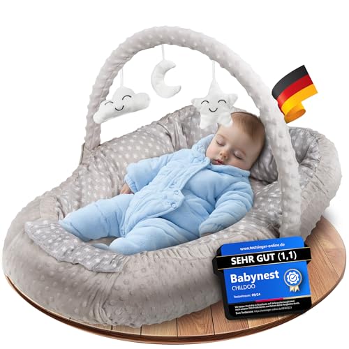 CHILDOO Babynest [inkl. Spielbogen] Baby Nestchen aus OEKOTEX Stoffen, Babynestchen für Neugeborene, Kuschelnest für Mädchen und Jungen | Beige & Bären (Grau mit Sternen)