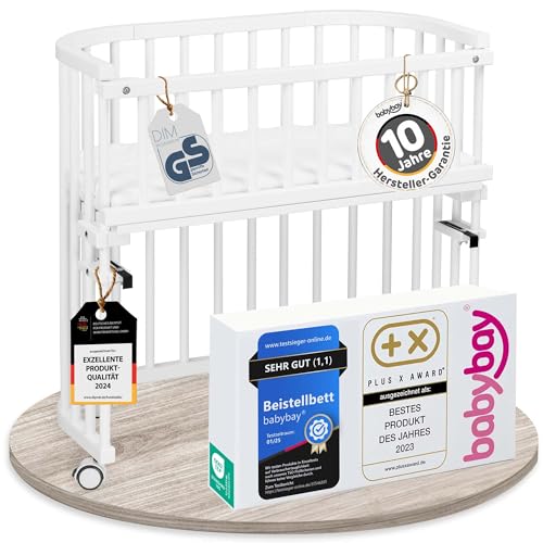 babybay Original Beistellbett aus massivem Buchenholz/kompakt & verwandelbar/Kinderbett Höhe stufenlos verstellbar/mitwachsendes Babybett (weiß lackiert) / inkl. Matratze, Gitter, Rollen
