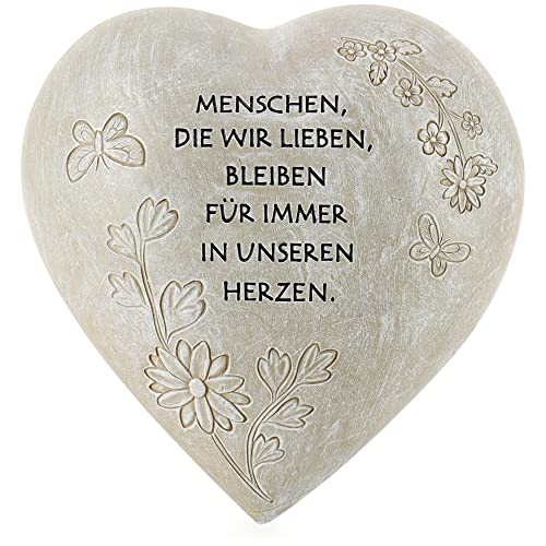 com-four® Grab-Dekoration in Herz-Form - verzierter Trauerstein mit Gedenkspruch - Gedenkstein mit Aufschrift - wetterfester Grabschmuck mit Schmetterlingen