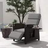 UDPATIO Liegesessel mit Sitzkissen Gartensessel Wetterfest 150° Verstellbare, Rückenlehne Rattan Sonnenliege mit Beistelltisch für Innen, Außeneinsatz- Grau Sitzkissen & Dunkelbraun Rattan